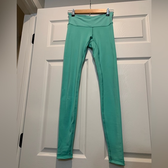 Lululemon Leggings REVERSIBLE 🔄 Forrest and Mint Green - Picture 2 of 10
